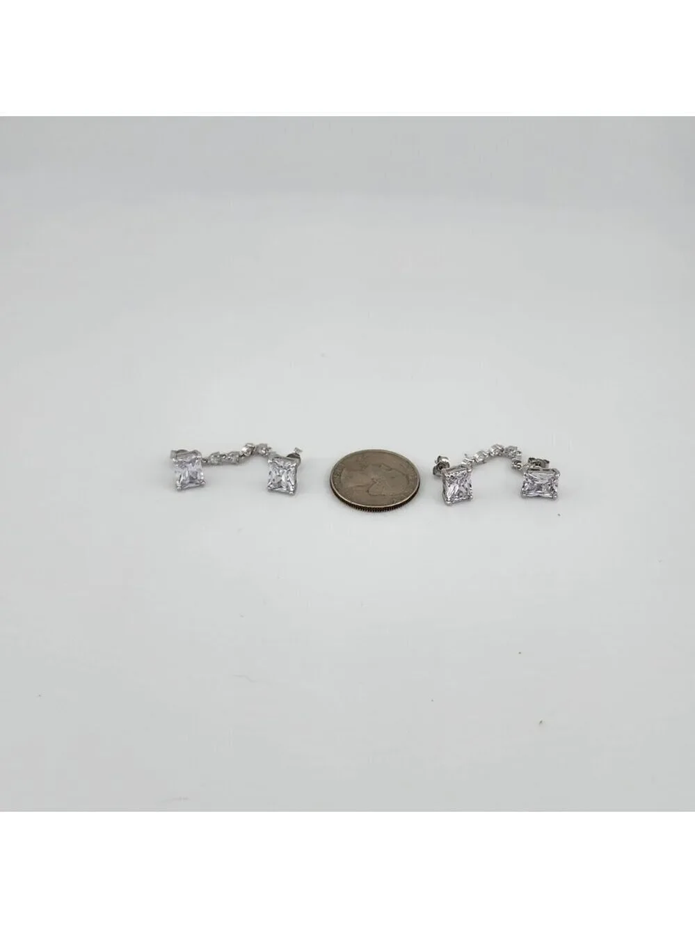 Brand New Sterling Silver 925 2 gemstones cz earrings
